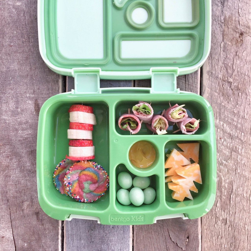 Dr. Seuss bento box lunch for kids! momlifemusthaves.com